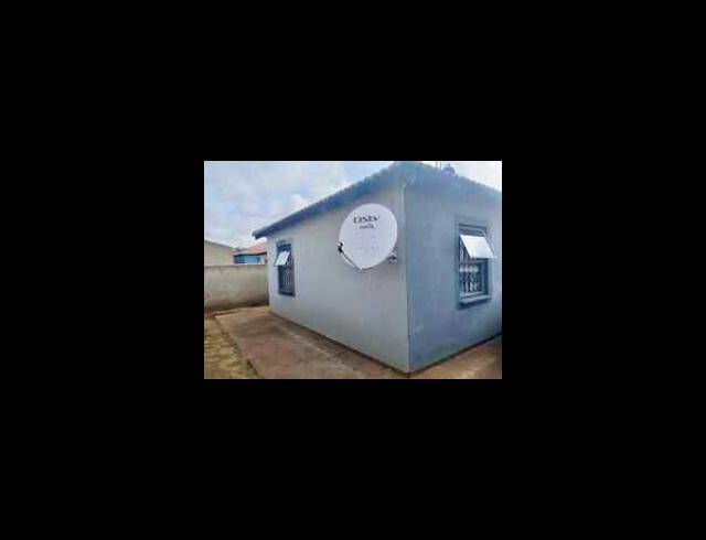 3 BEDROOM HOUSE FOR SALE IN LUFHERENG